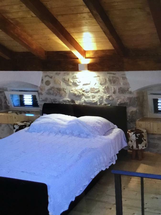Villa Stein Haus à Pirovac Extérieur photo
